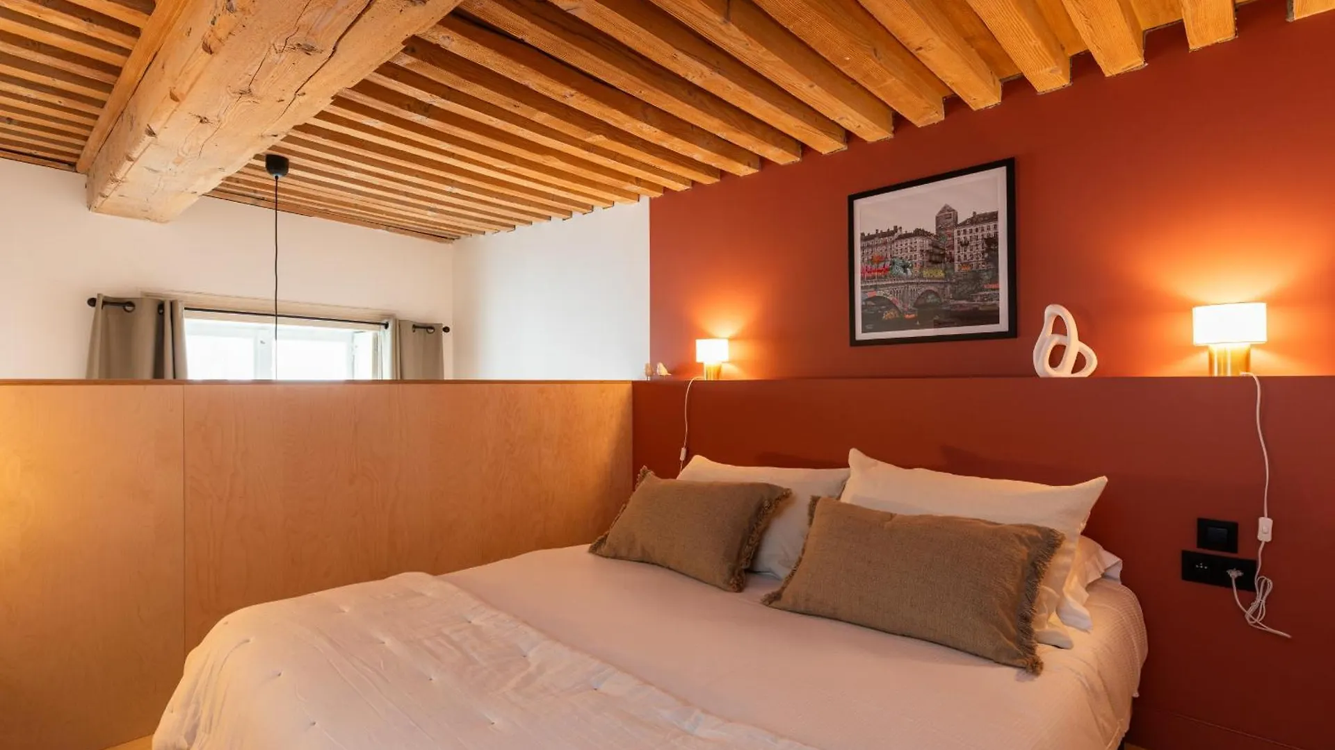 Apartment Smartstay Traboule - Place Bellecour Lyon France